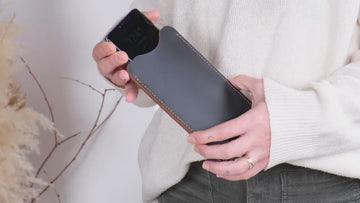 Leather iPhone Pro Max Sleeve, Handmade 1.8 mm iPhone Case for Pro Max 14/15/16/17, Personalized iPhone Case, Light Tobacco